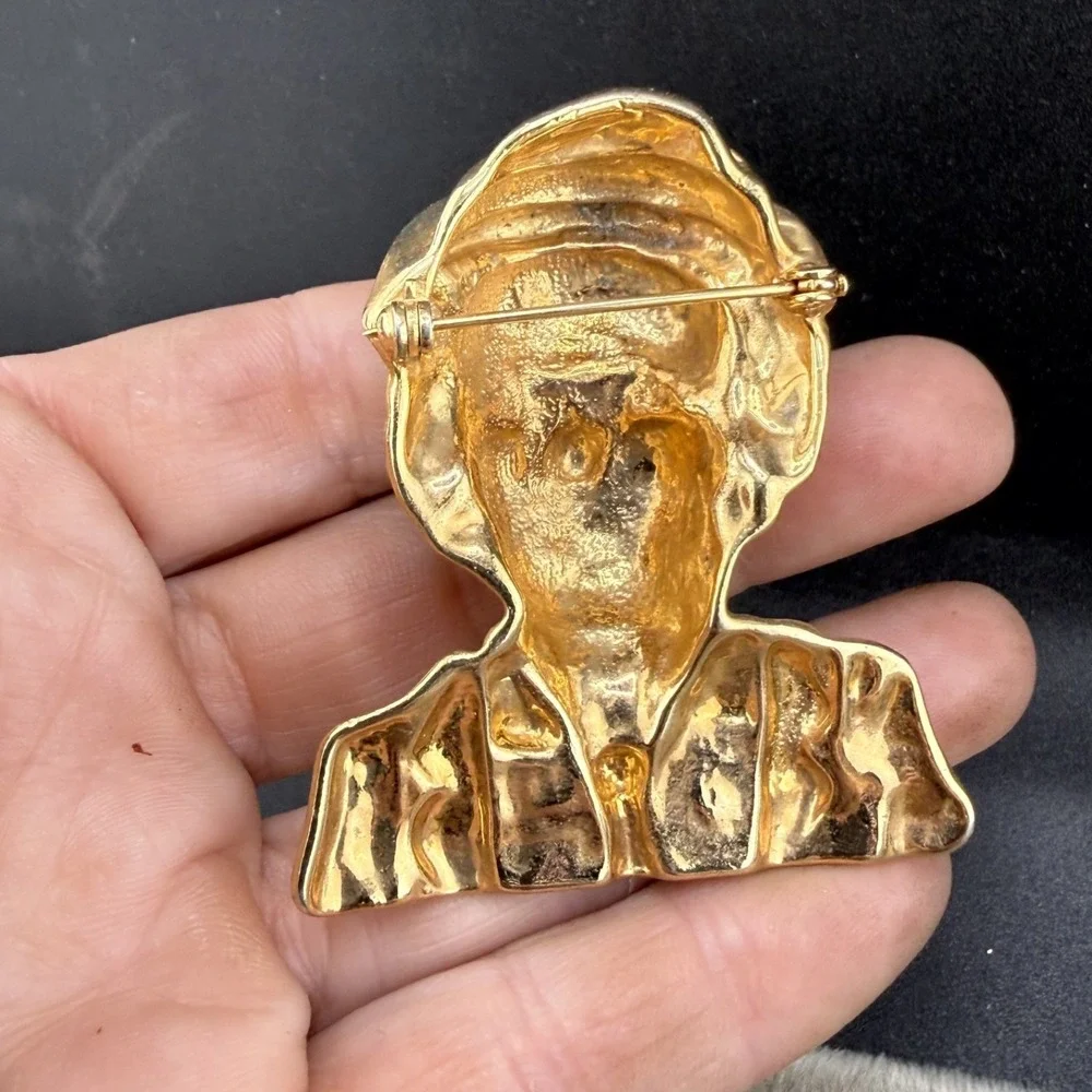 Vintage Estate Brooch Gold Tone Creepy Sad Clown 3D Figural 2in